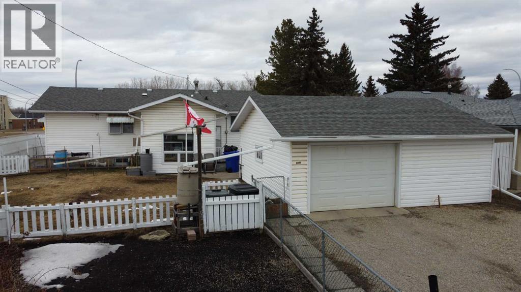 5321 43 Street, Olds, Alberta  T4H 1B6 - Photo 6 - A2299211