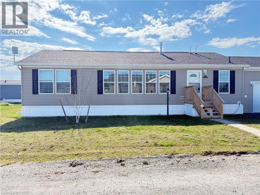 11 HICKORY HOLLOW, Nanticoke, Ontario