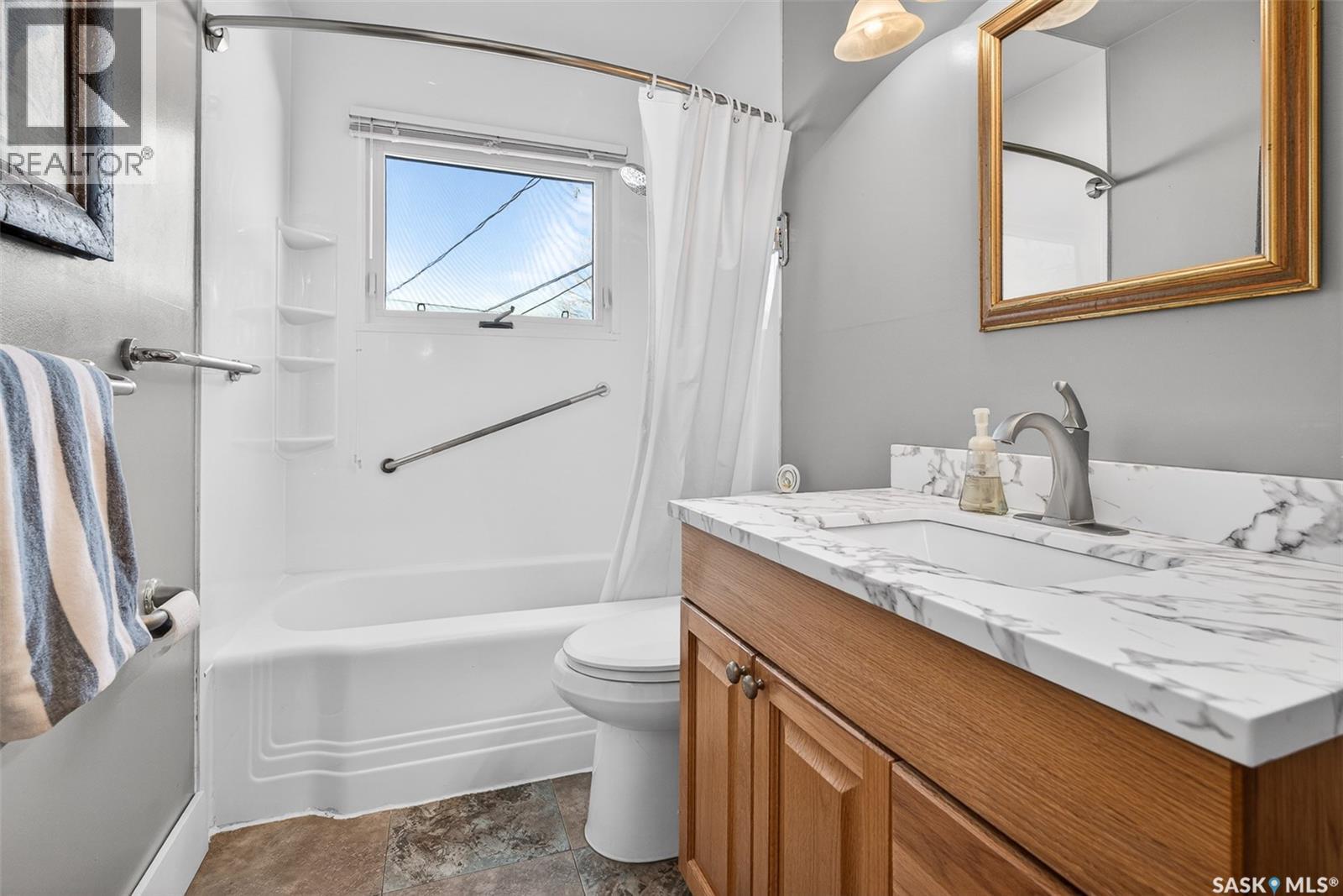 958 Edmonton Street, Moose Jaw, Saskatchewan  S6H 3A8 - Photo 36 - SK033757