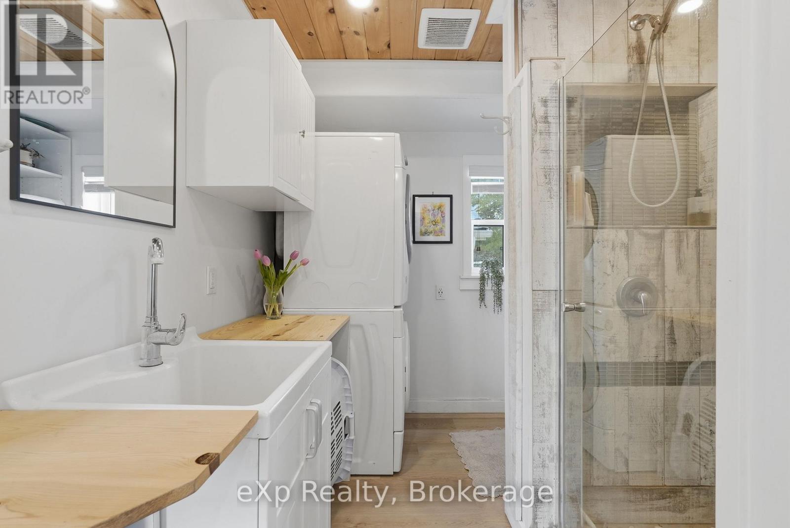 255 Waterloo Street, Wellington North, Ontario  N0G 2L3 - Photo 11 - X12953718