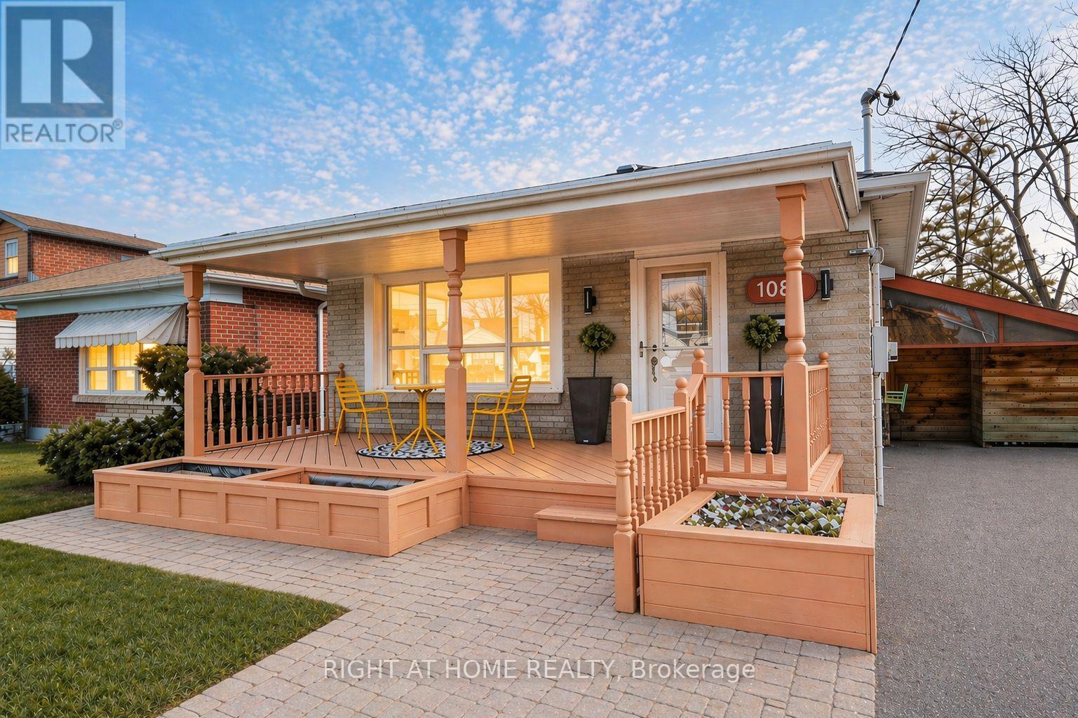 1083 PHARMACY AVENUE, Toronto, Ontario