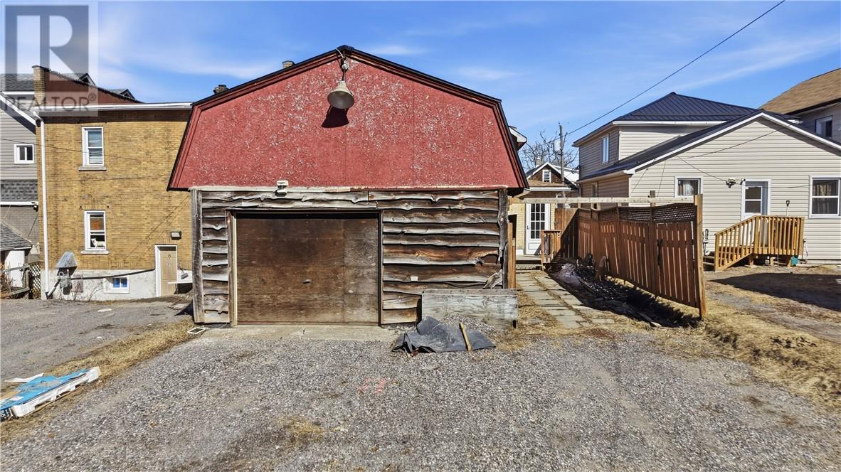 393 Eva Avenue, Sudbury, Ontario  P3C 4N2 - Photo 3 - 2127283