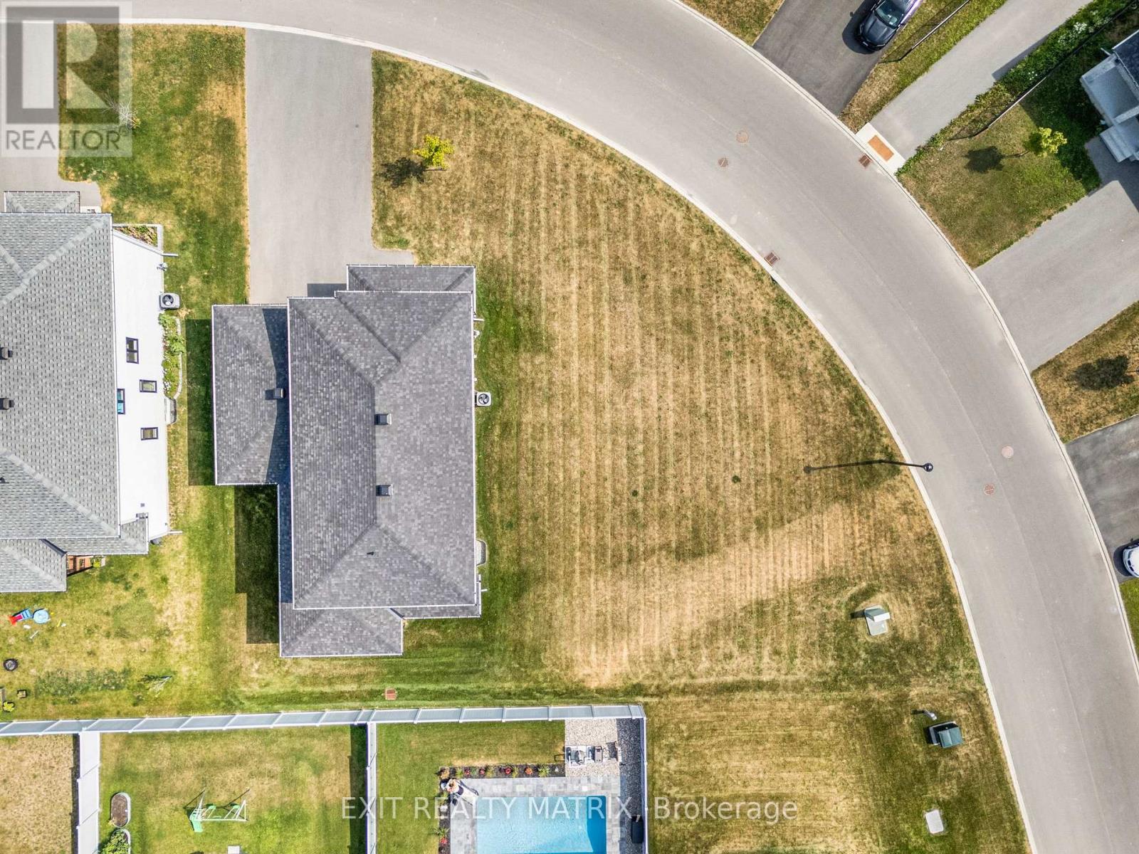 1143 Avignon Street, Russell, Ontario  K0A 1W0 - Photo 39 - X12466152