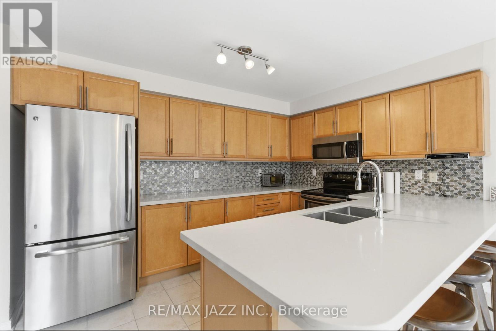 42 Russell Barton Lane, Uxbridge, Ontario  L9P 1Z2 - Photo 16 - N13039630