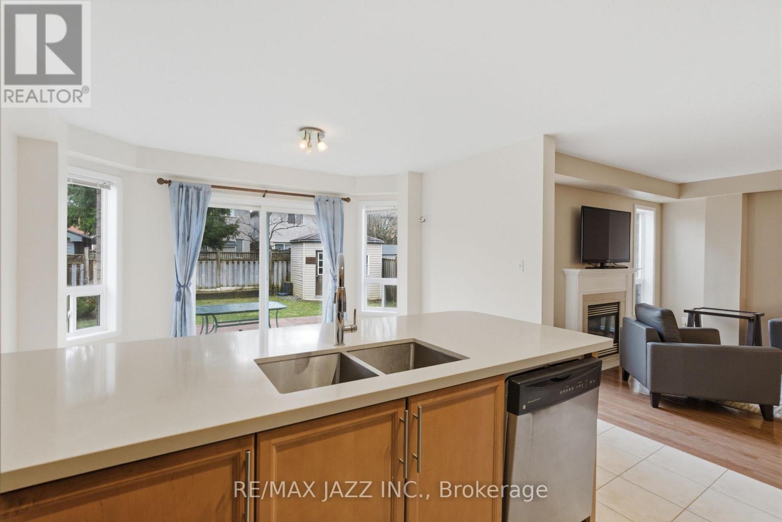 42 Russell Barton Lane, Uxbridge, Ontario  L9P 1Z2 - Photo 18 - N13039630