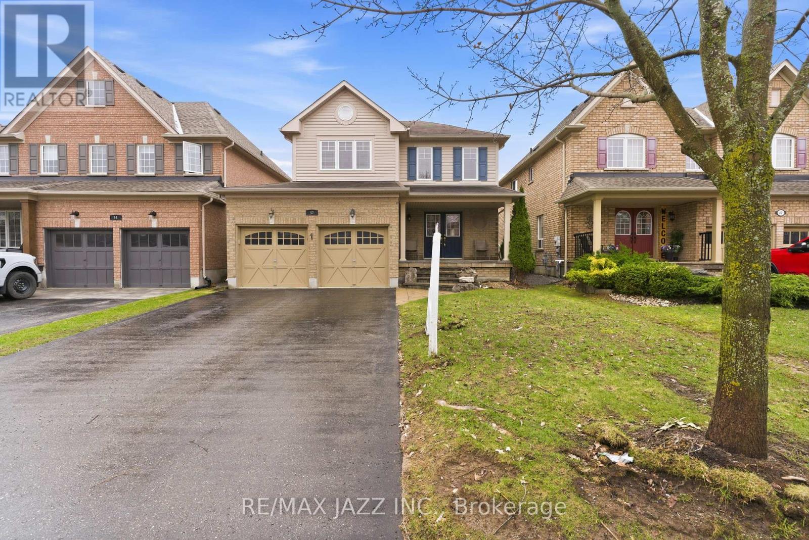 42 Russell Barton Lane, Uxbridge, Ontario  L9P 1Z2 - Photo 2 - N13039630