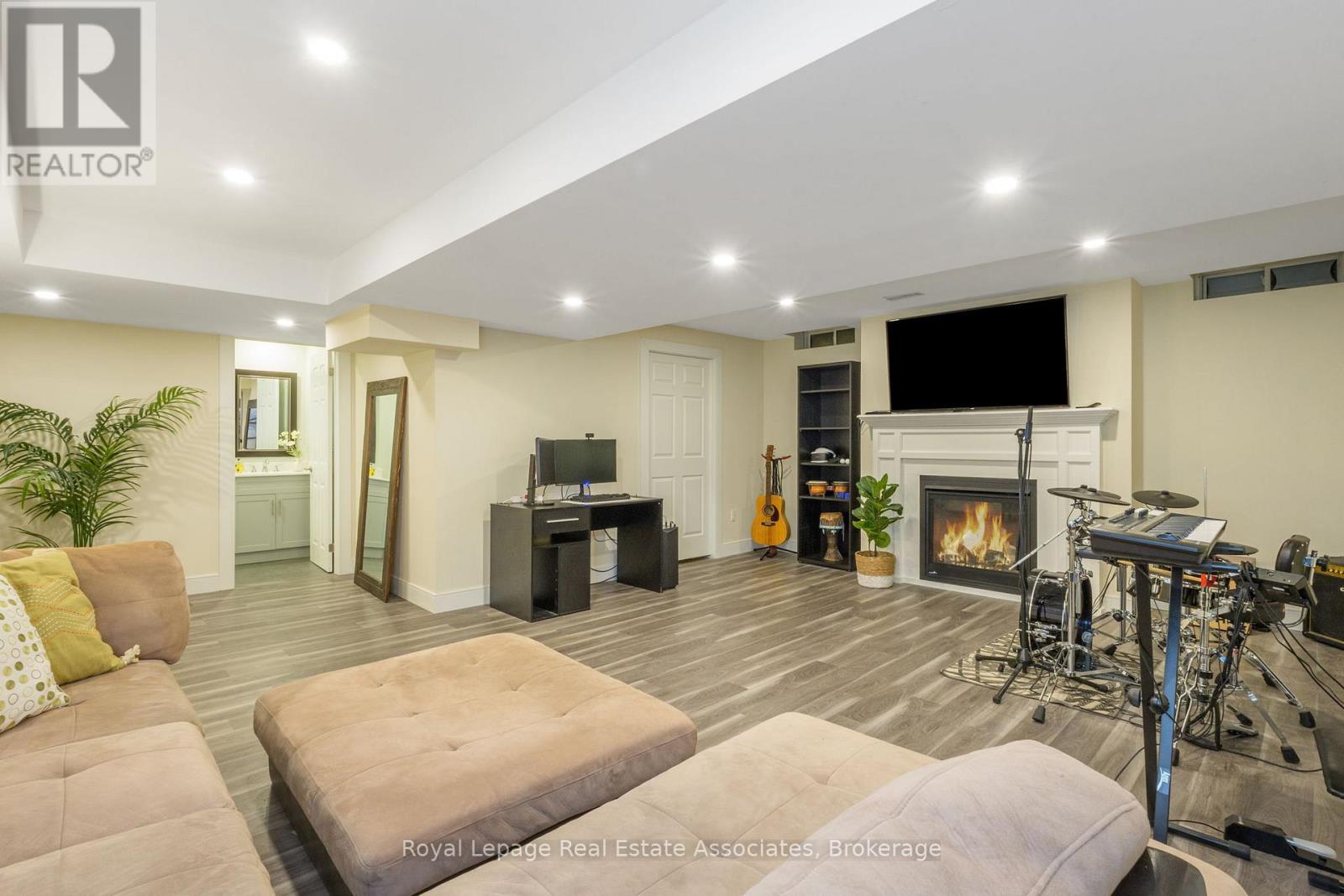 1196 Knight Trail, Milton, Ontario  L9T 5R9 - Photo 35 - W12848388