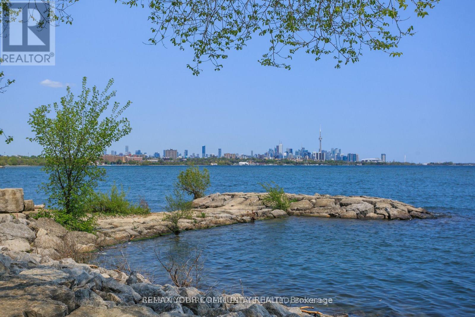 215 - 58 MARINE PARADE DRIVE, Toronto, Ontario