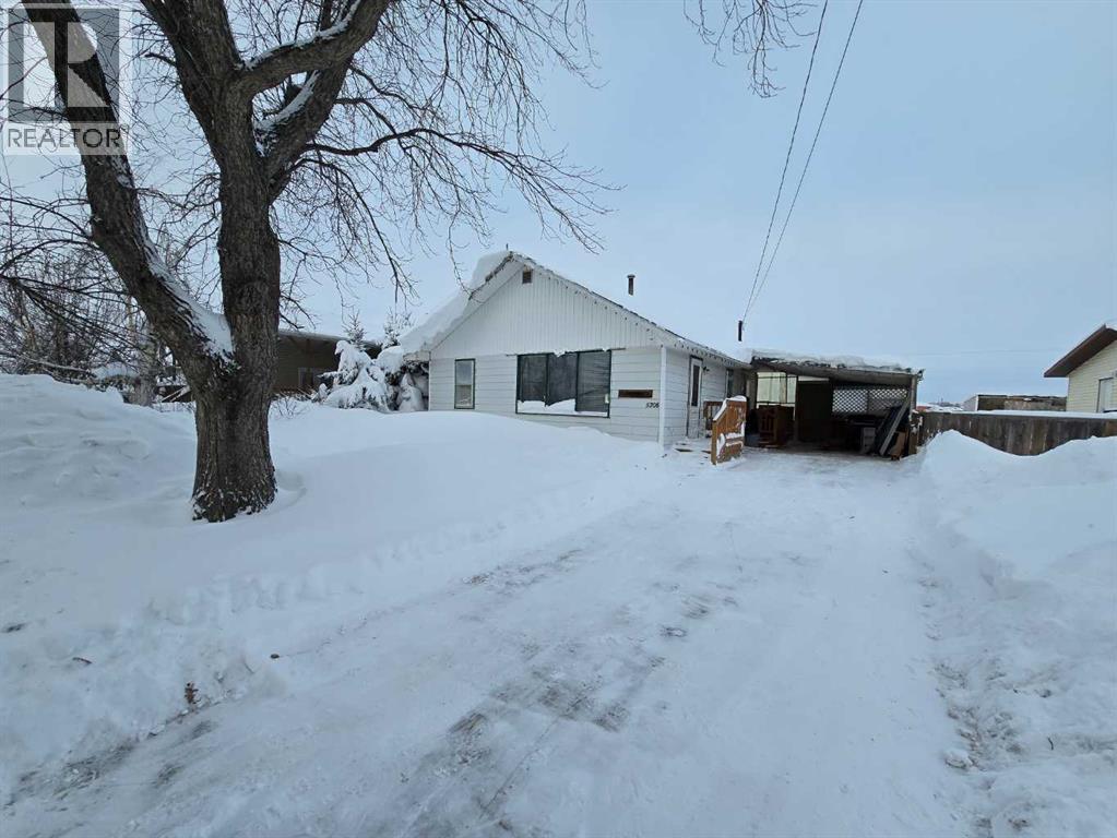 5208 55 Avenue, Grimshaw, Alberta  T0H 1W0 - Photo 1 - A2298290
