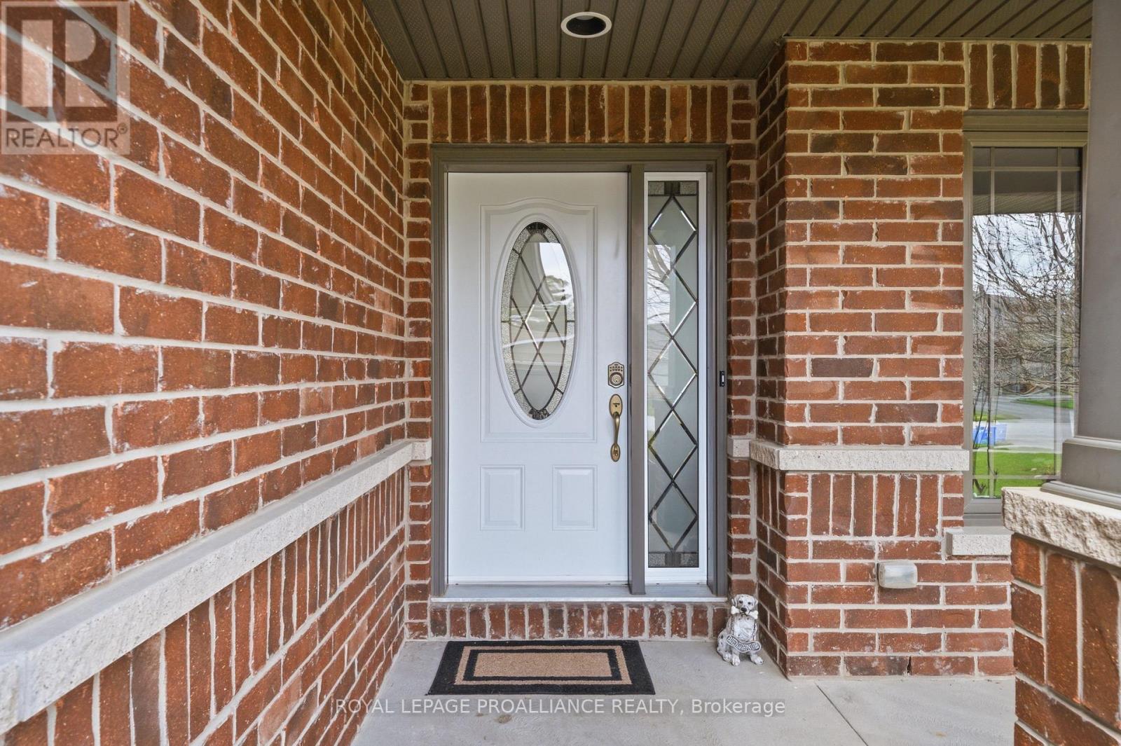 6 Aspen Drive, Quinte West (Murray Ward), Ontario  K8V 0C6 - Photo 4 - X13039658