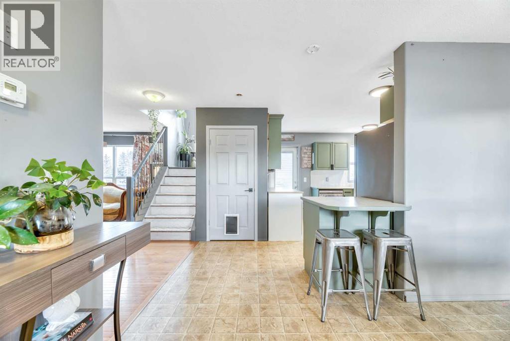 512 Highland Close, Strathmore, Alberta  T1P 1A5 - Photo 8 - A2285489