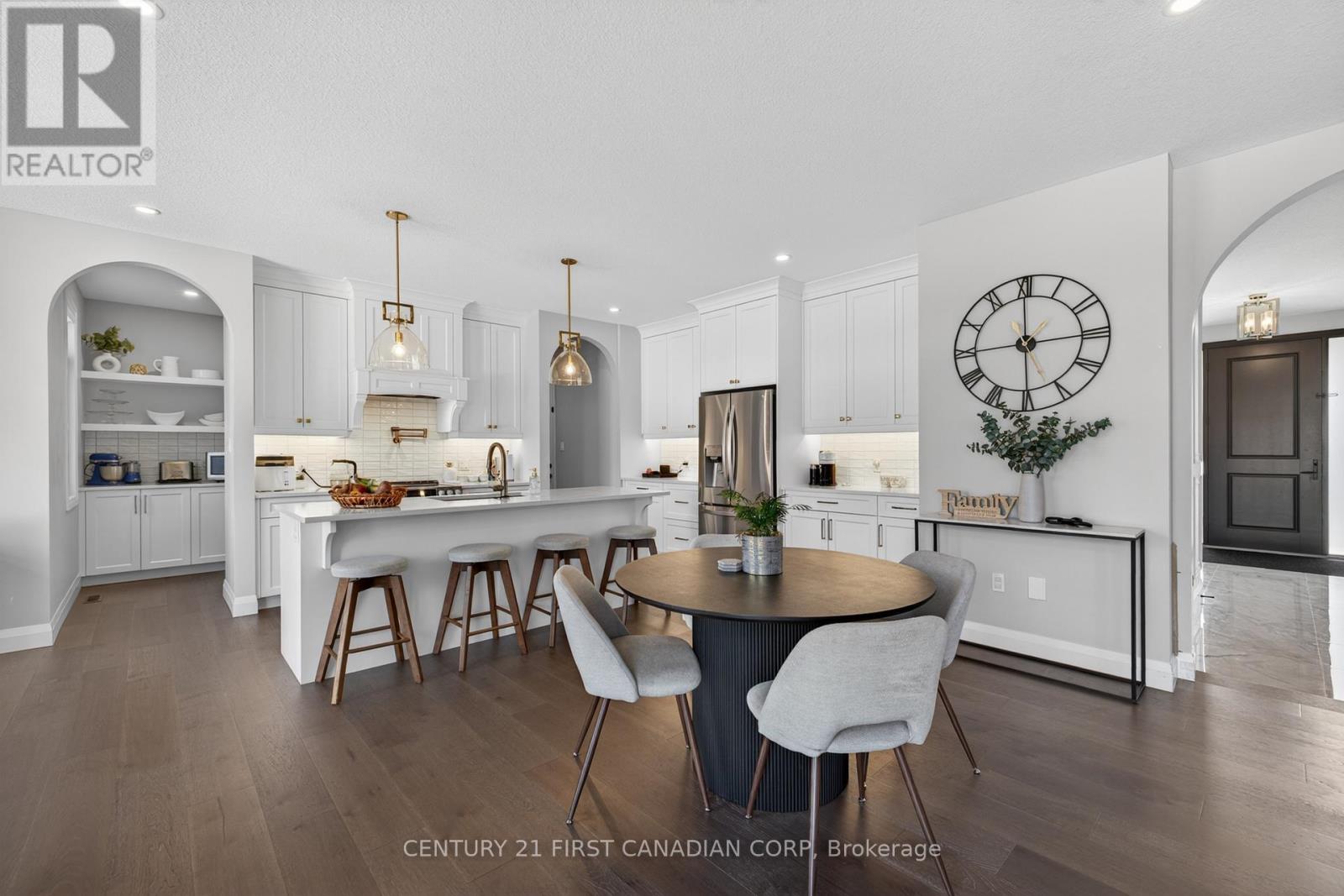 54 Aspen Circle, Thames Centre, Ontario  N0M 2P0 - Photo 12 - X13039806