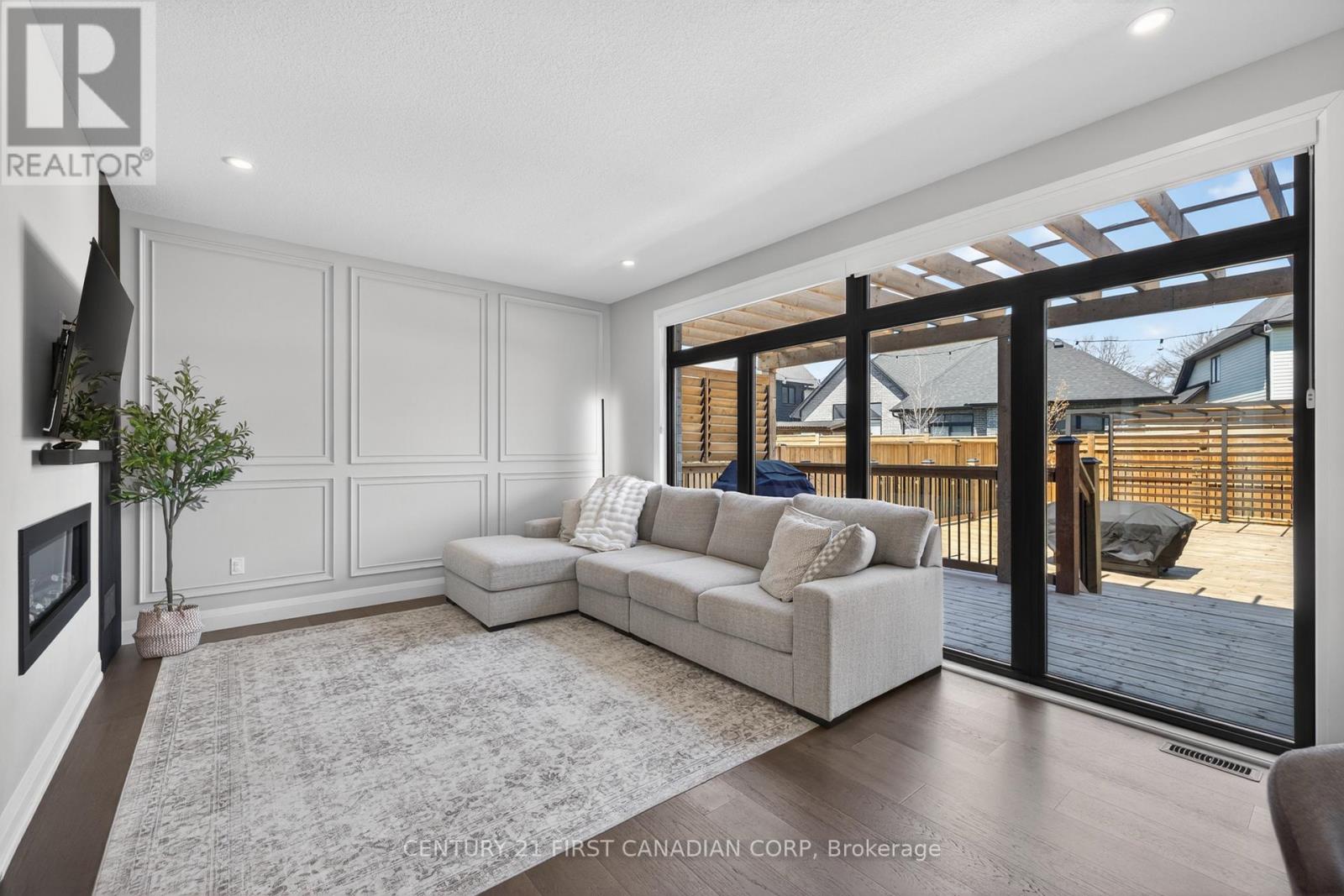 54 Aspen Circle, Thames Centre, Ontario  N0M 2P0 - Photo 9 - X13039806