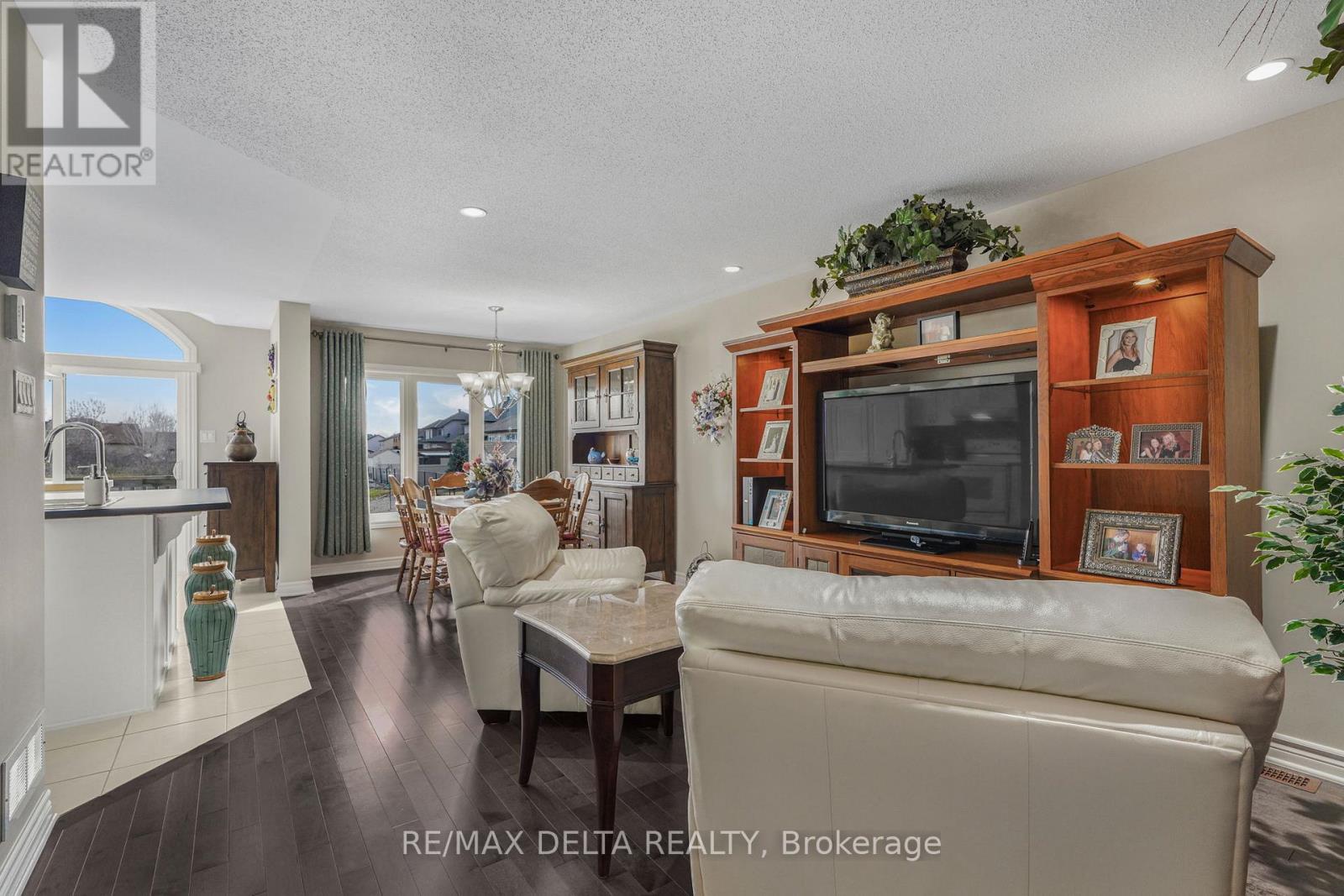 2225 Marble Crescent, Clarence-Rockland, Ontario  K4K 0G9 - Photo 6 - X13039766