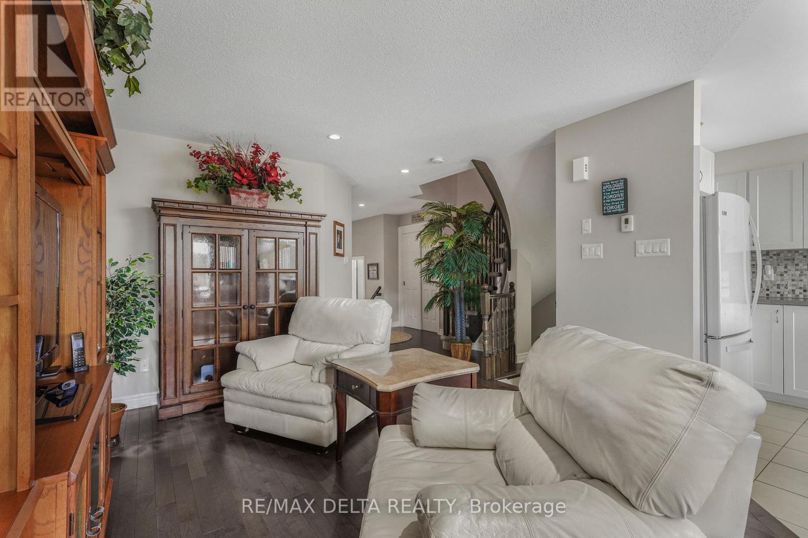 2225 Marble Crescent, Clarence-Rockland, Ontario  K4K 0G9 - Photo 8 - X13039766