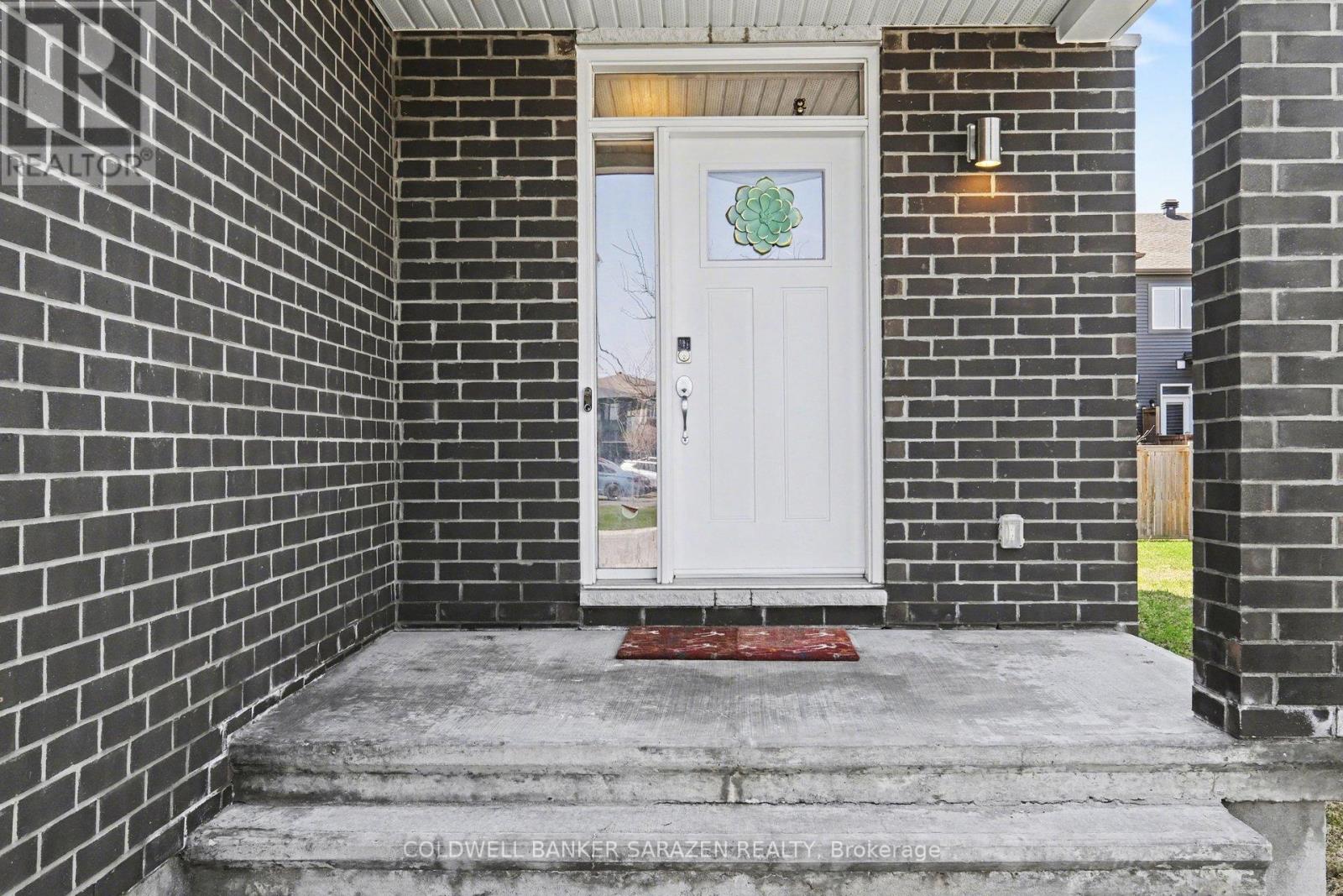 28 Fanning Street, Carleton Place, Ontario  K7C 0J3 - Photo 4 - X13039952