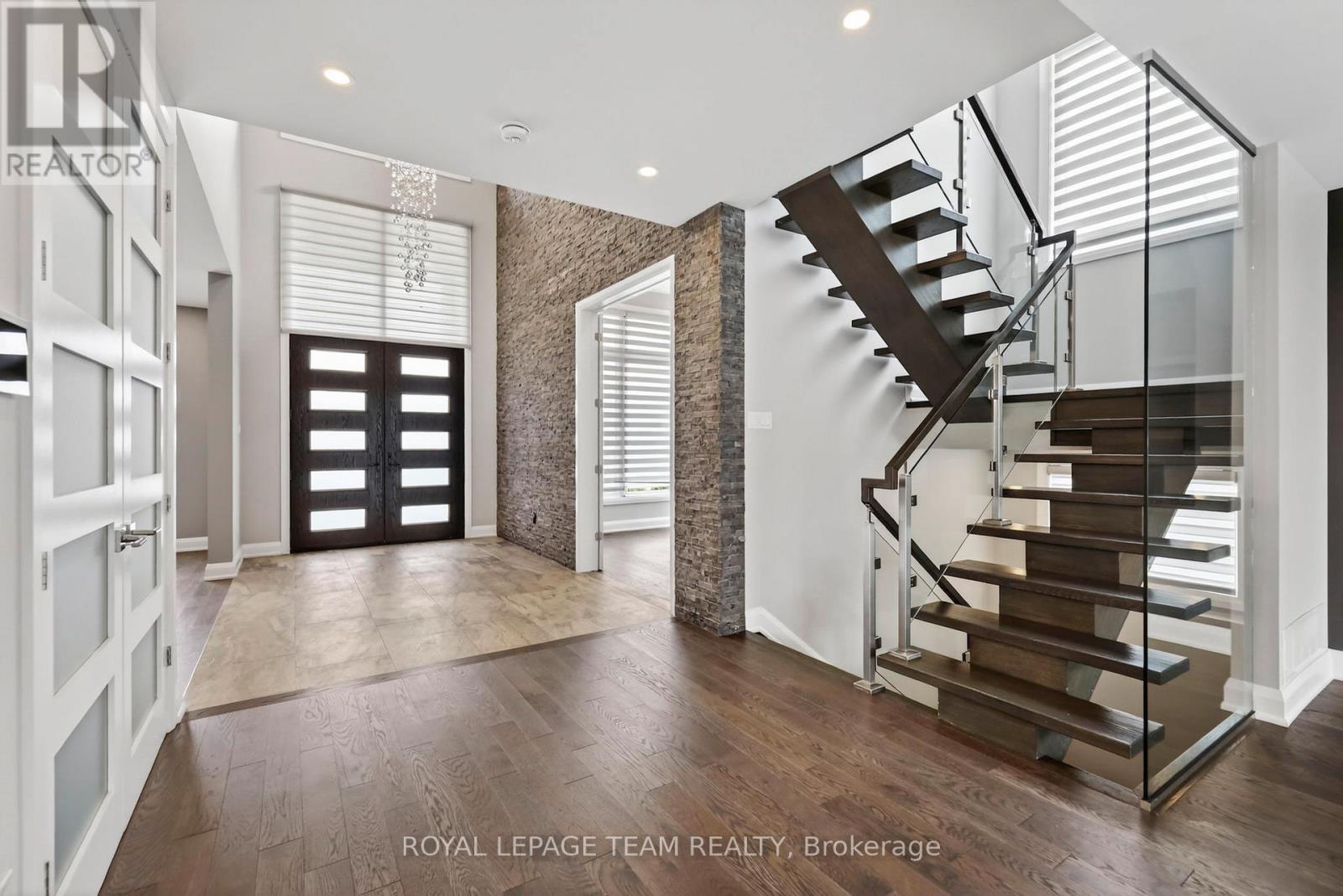 1670 Ortona Avenue, Ottawa, Ontario  K2C 1W7 - Photo 5 - X13039976