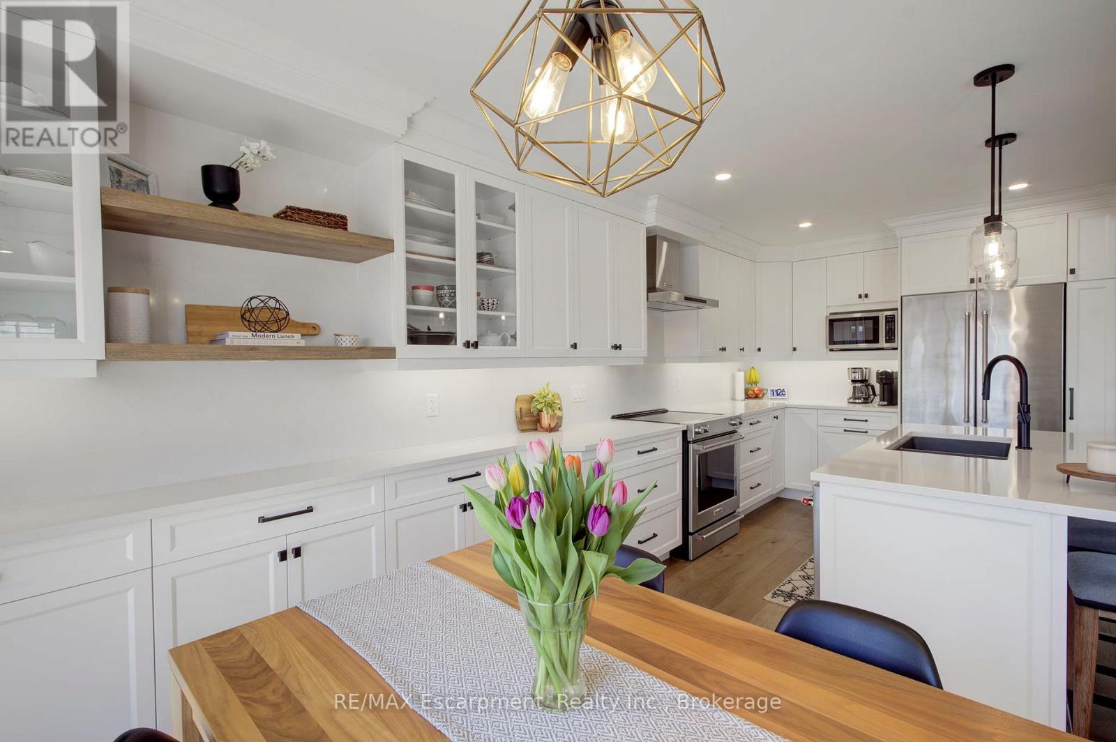 4868 Capri Crescent, Burlington, Ontario  L7M 0H8 - Photo 13 - W13039668