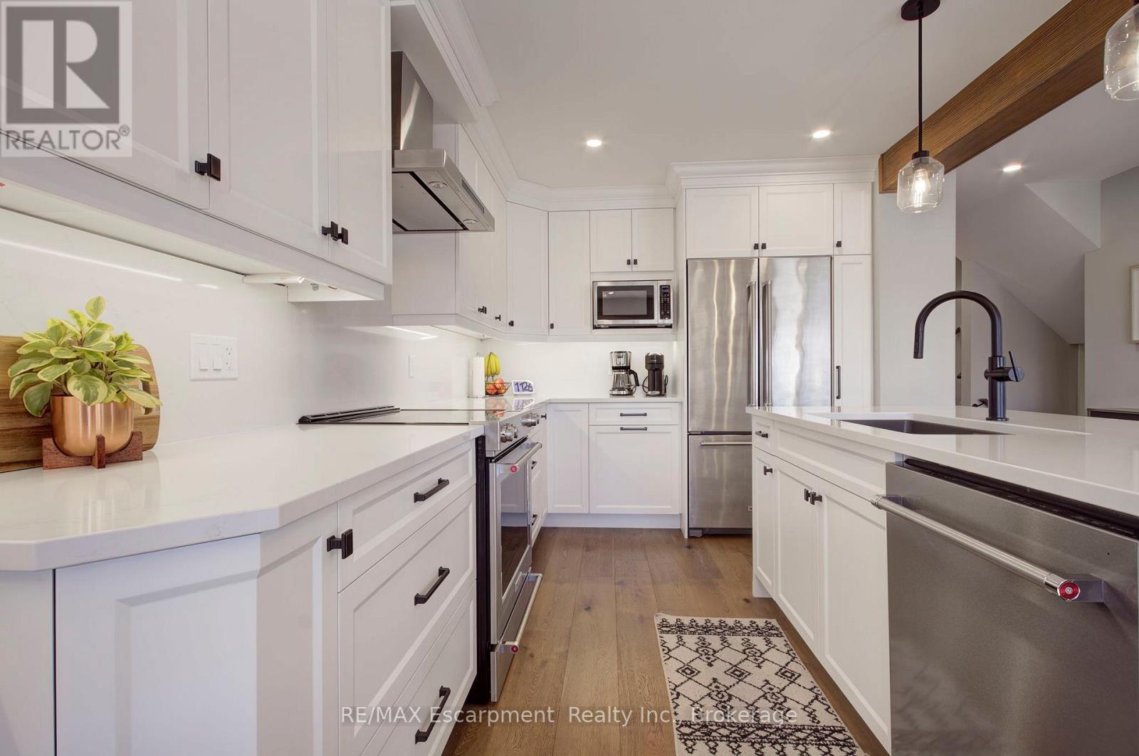 4868 Capri Crescent, Burlington, Ontario  L7M 0H8 - Photo 14 - W13039668