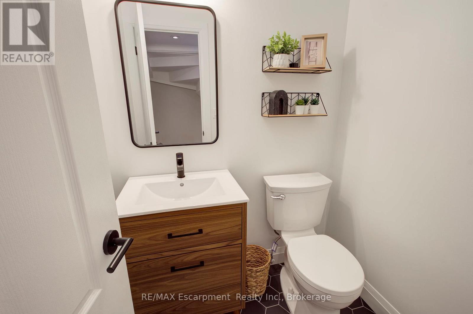 4868 Capri Crescent, Burlington, Ontario  L7M 0H8 - Photo 20 - W13039668