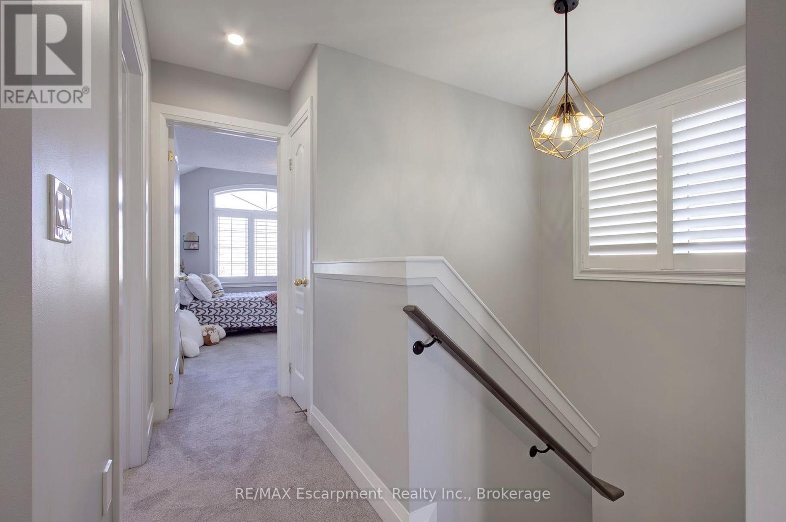 4868 Capri Crescent, Burlington, Ontario  L7M 0H8 - Photo 22 - W13039668