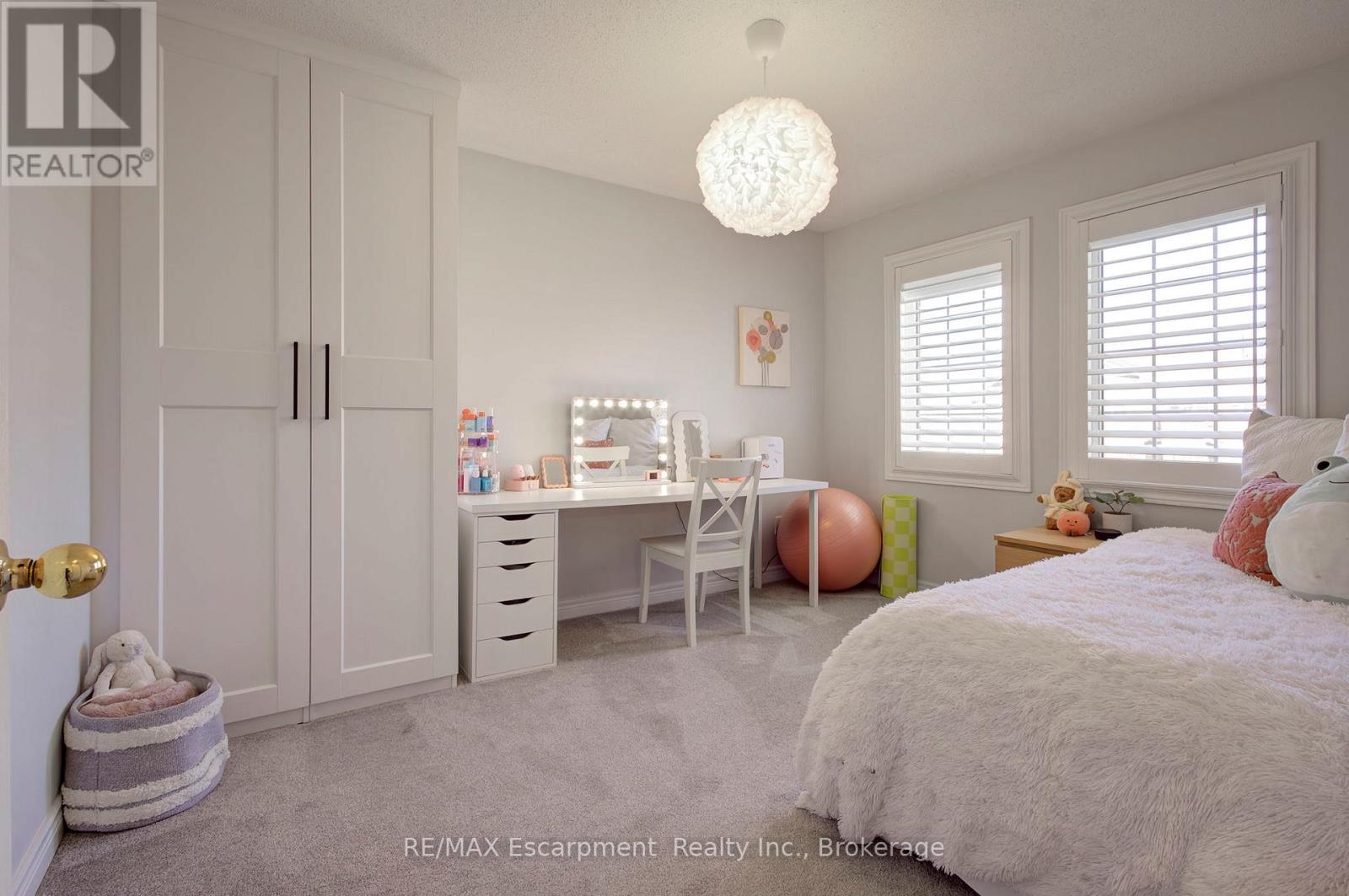 4868 Capri Crescent, Burlington, Ontario  L7M 0H8 - Photo 25 - W13039668