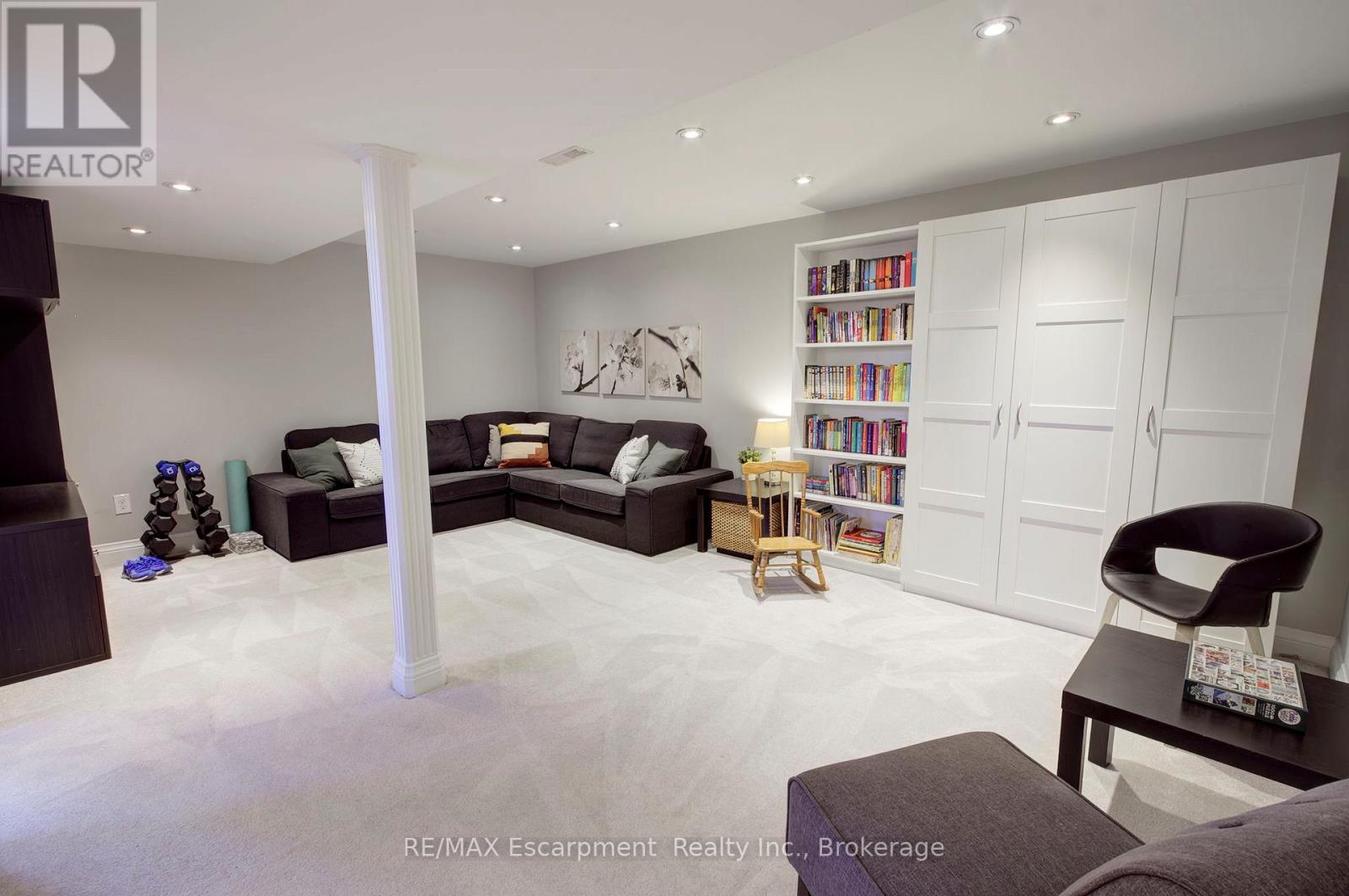 4868 Capri Crescent, Burlington, Ontario  L7M 0H8 - Photo 34 - W13039668