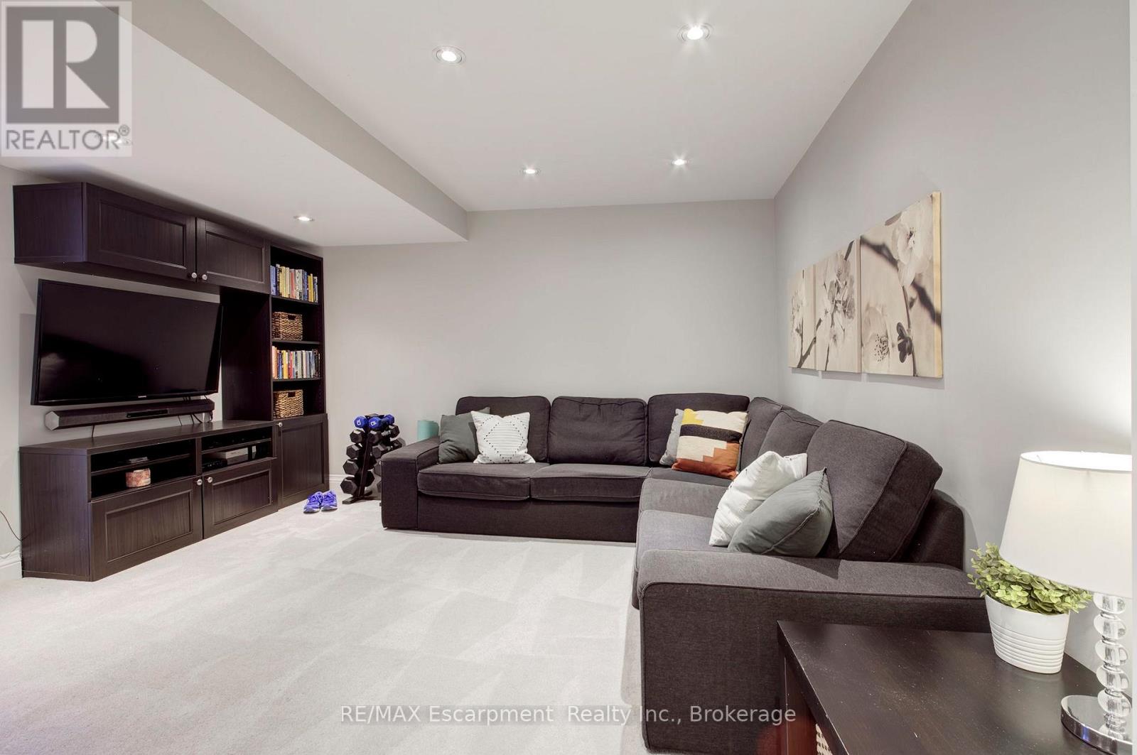 4868 Capri Crescent, Burlington, Ontario  L7M 0H8 - Photo 35 - W13039668