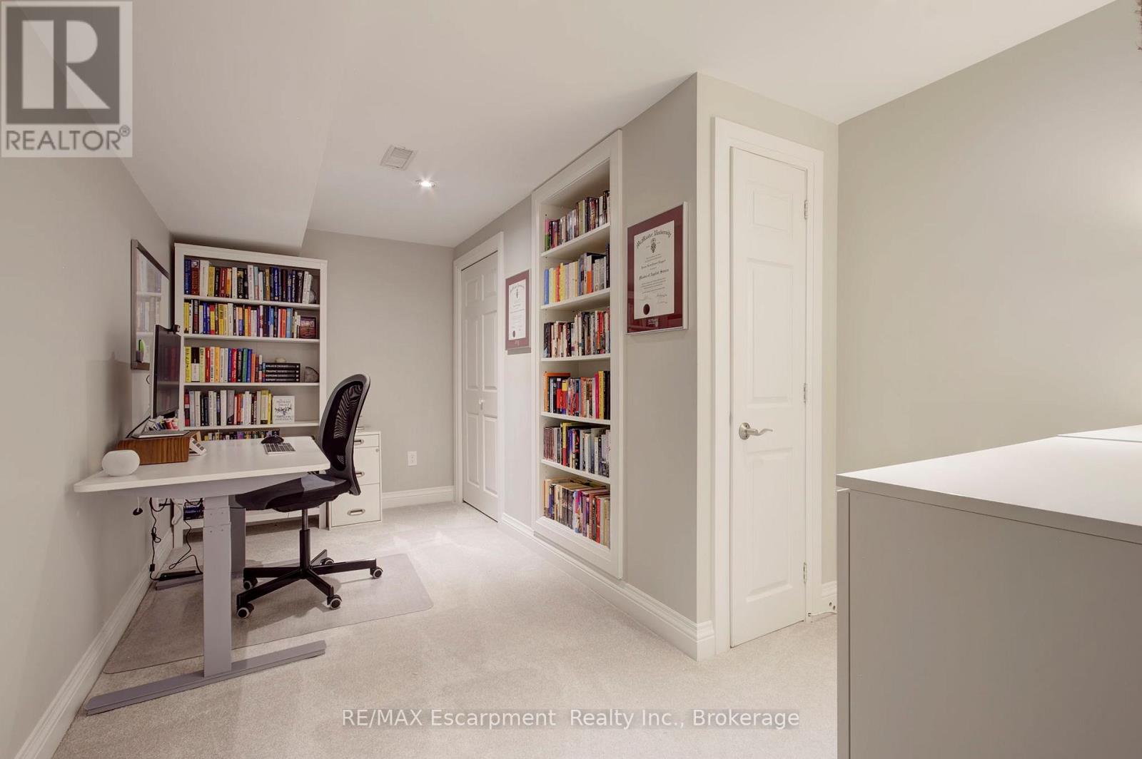 4868 Capri Crescent, Burlington, Ontario  L7M 0H8 - Photo 40 - W13039668