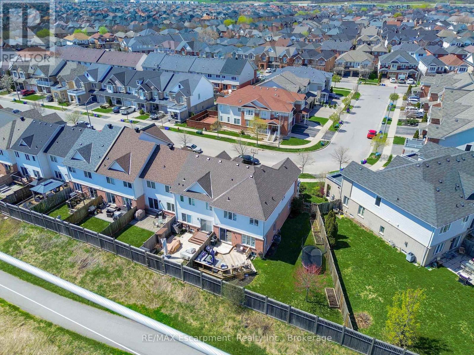 4868 Capri Crescent, Burlington, Ontario  L7M 0H8 - Photo 48 - W13039668