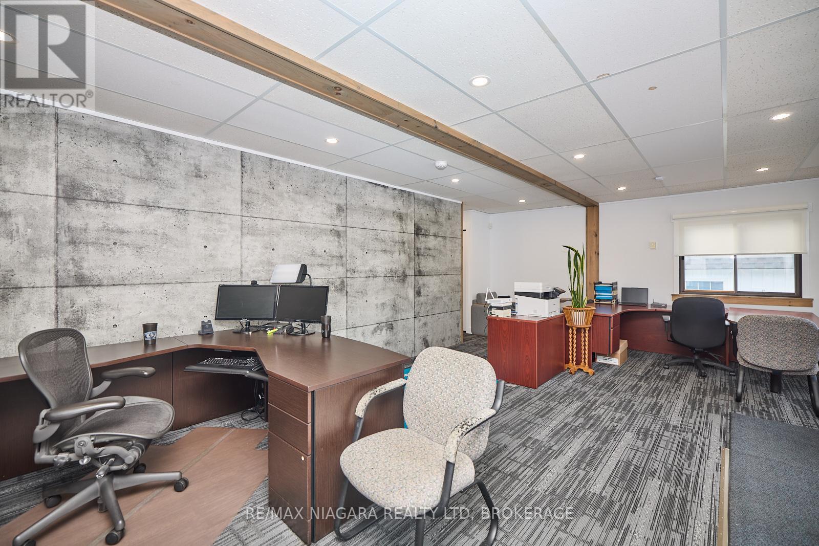 210 Ridgeway Road, Fort Erie, Ontario  L0S 1B0 - Photo 3 - X13039782