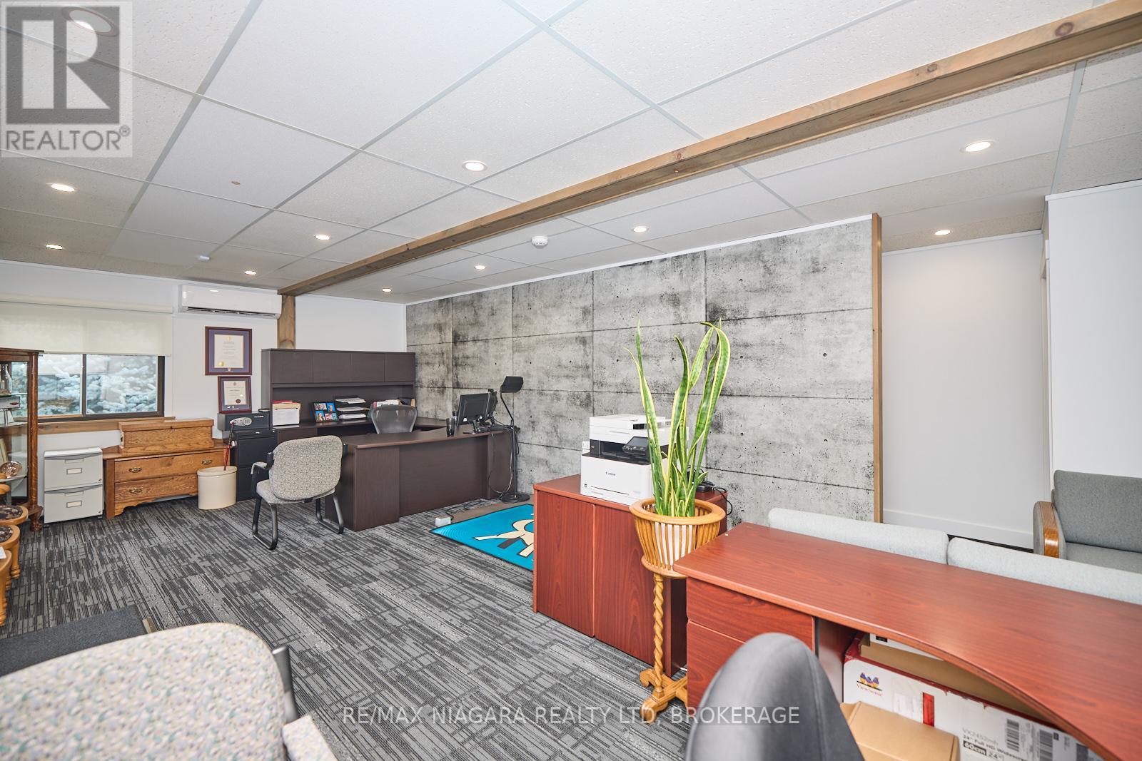 210 Ridgeway Road, Fort Erie, Ontario  L0S 1B0 - Photo 4 - X13039782