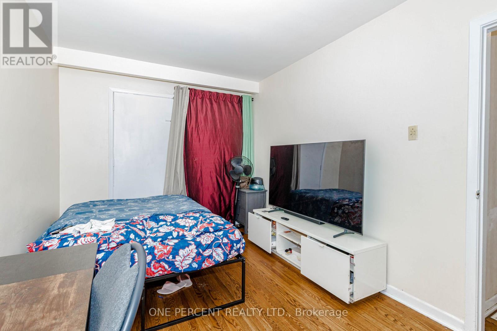 80 Fallingdale Crescent, Toronto, Ontario  M3J 1C5 - Photo 3 - W12769380