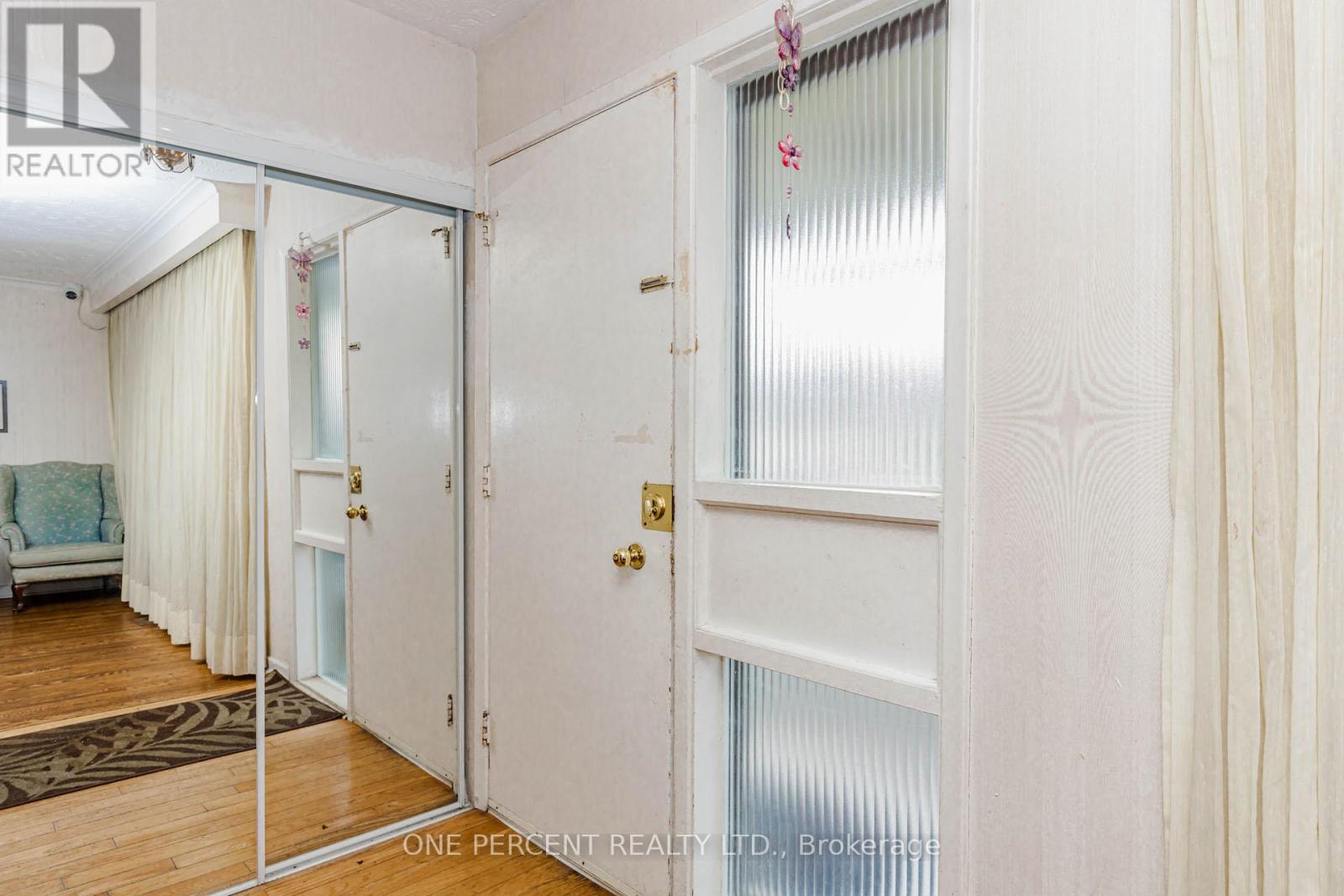 80 Fallingdale Crescent, Toronto, Ontario  M3J 1C5 - Photo 23 - W12769380