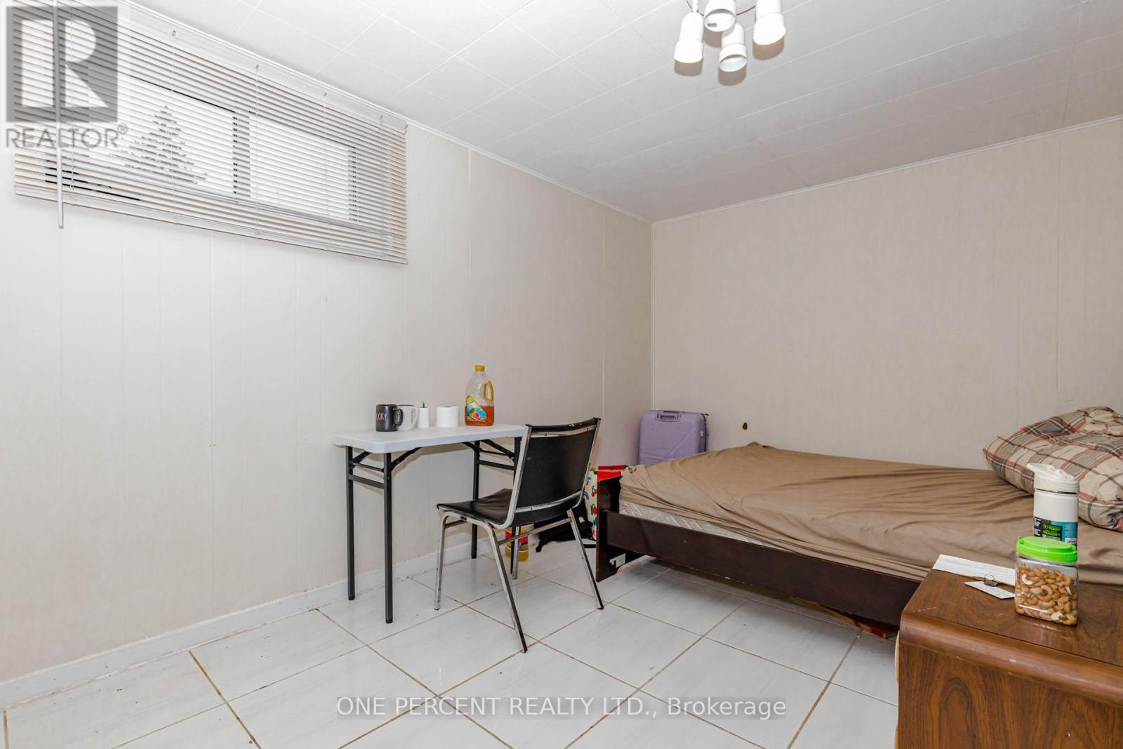 80 Fallingdale Crescent, Toronto, Ontario  M3J 1C5 - Photo 10 - W12769380