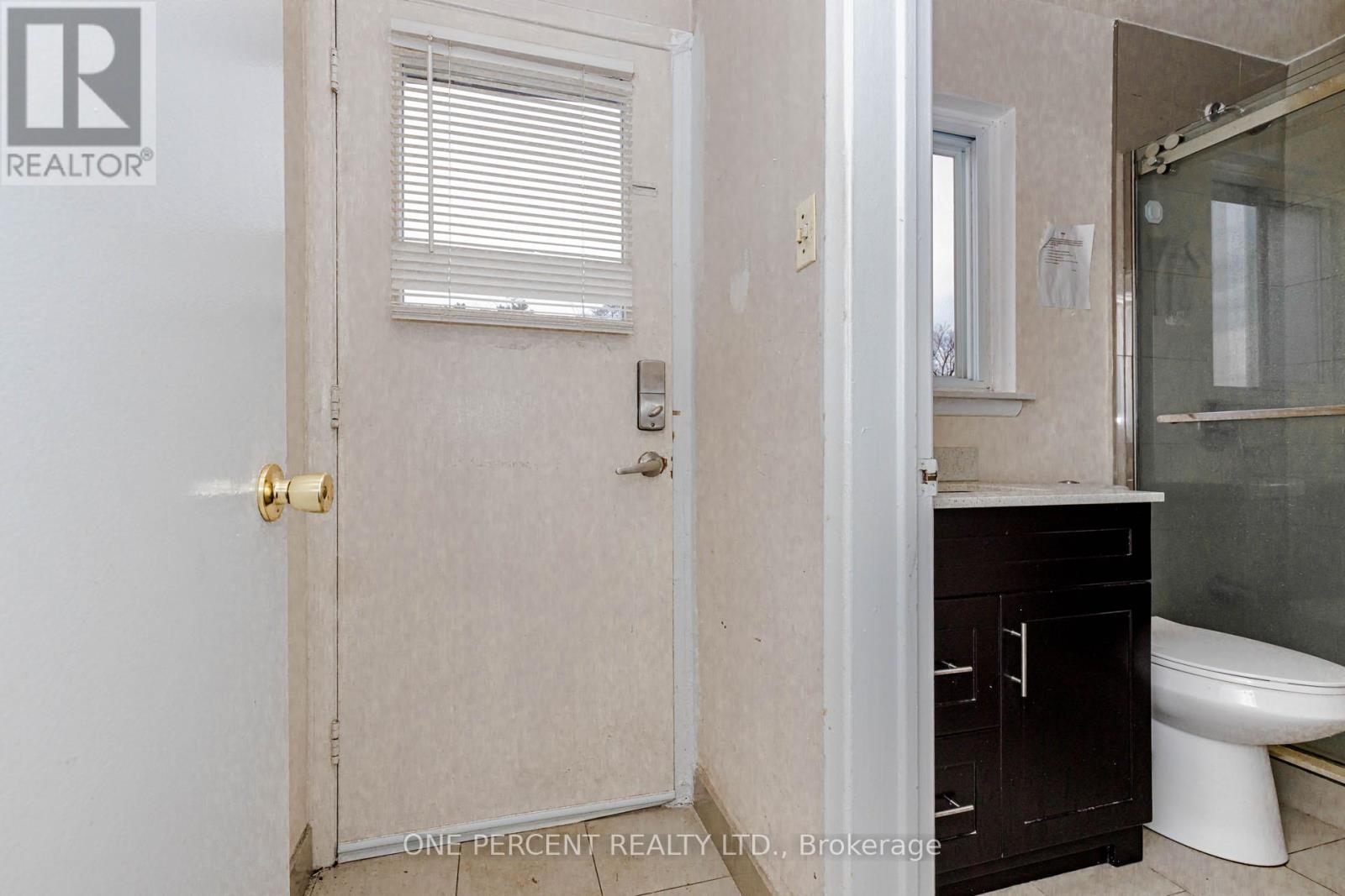 80 Fallingdale Crescent, Toronto, Ontario  M3J 1C5 - Photo 44 - W12769380