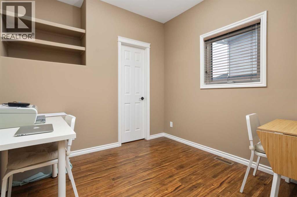 7506 37a Avenue, Camrose, Alberta  T4V 5E3 - Photo 17 - A2303768