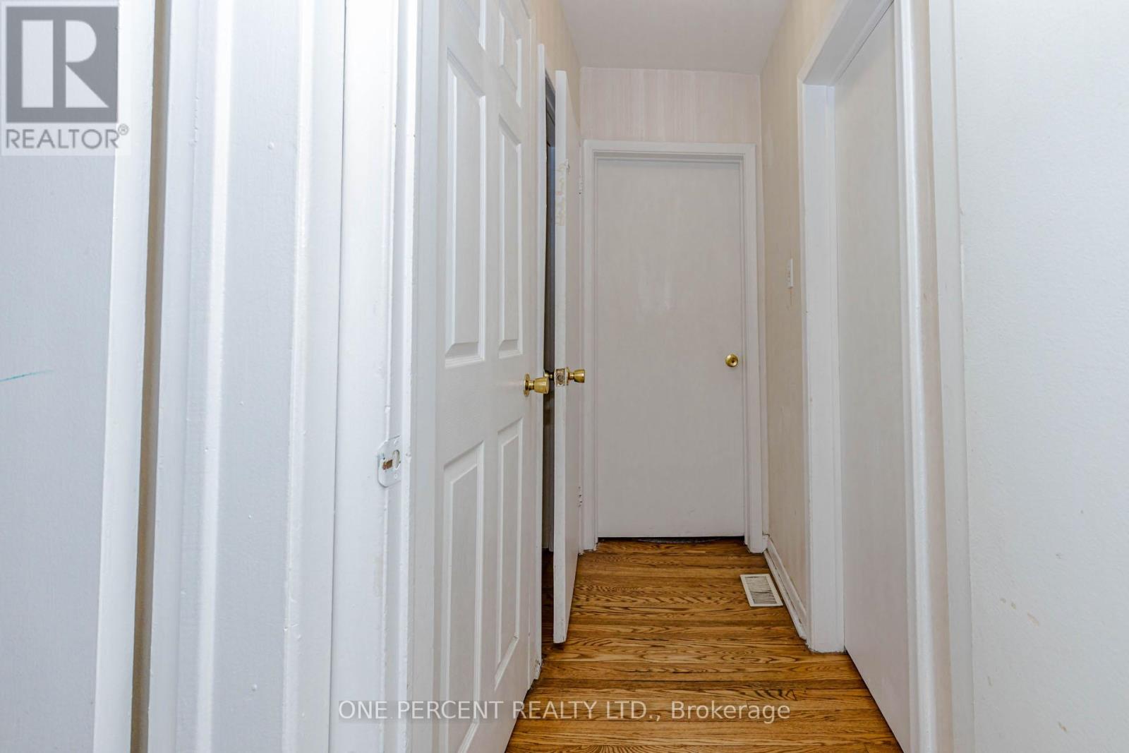 80 Fallingdale Crescent, Toronto, Ontario  M3J 1C5 - Photo 46 - W12769380