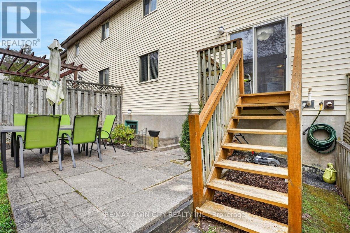 636 Grange Crescent, Waterloo, Ontario  N2T 2L9 - Photo 47 - X13037378