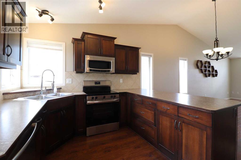 1664 Coalbanks Boulevard W, Lethbridge, Alberta  T1J 2X4 - Photo 9 - A2299174