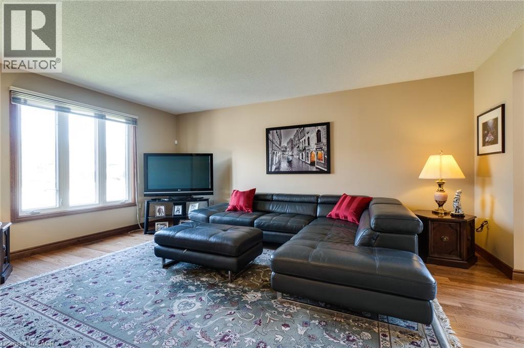 137 National Drive, Hamilton, Ontario  L6M 0H1 - Photo 14 - 40823556