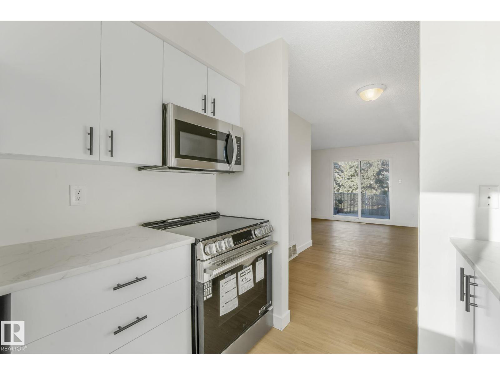 5833 Riverbend Rd Nw, Edmonton, Alberta  T6H 5A8 - Photo 7 - E4482971