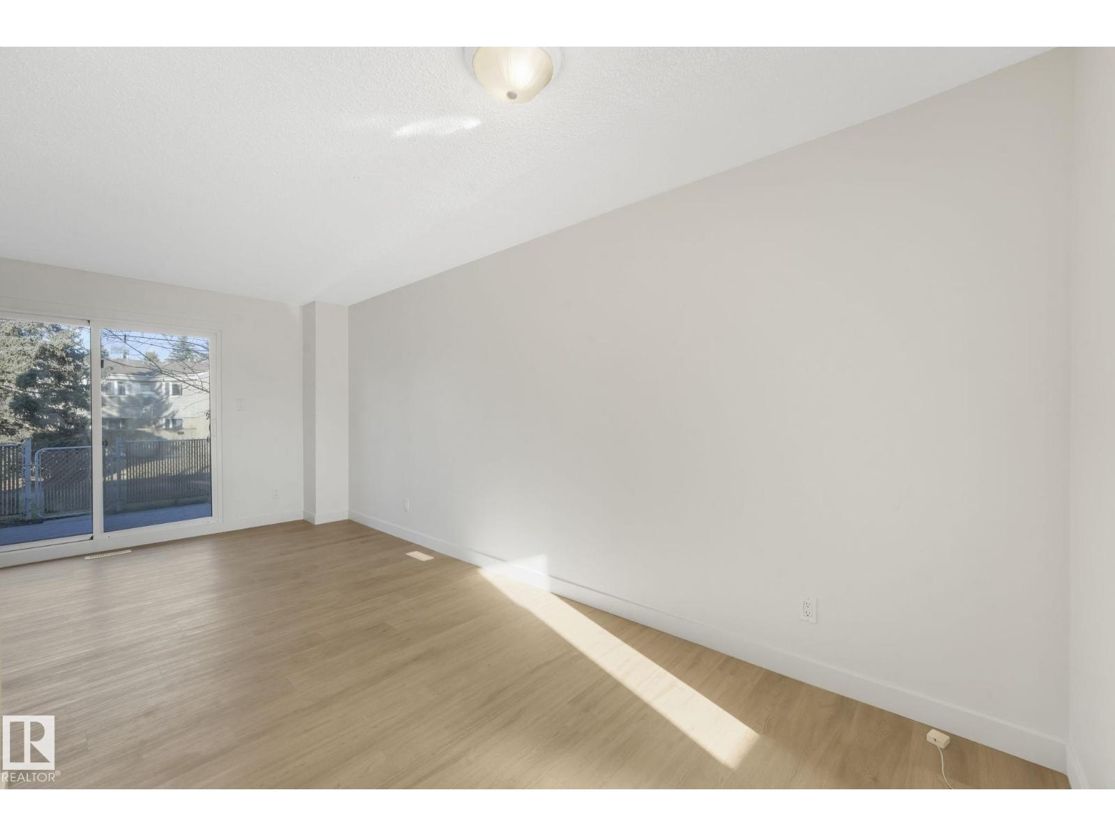 5833 Riverbend Rd Nw, Edmonton, Alberta  T6H 5A8 - Photo 12 - E4482971