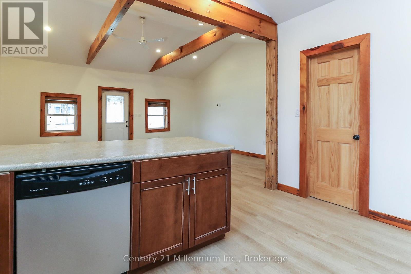 246 Superior Street, Clearview, Ontario  L0M 1S0 - Photo 12 - S13039634