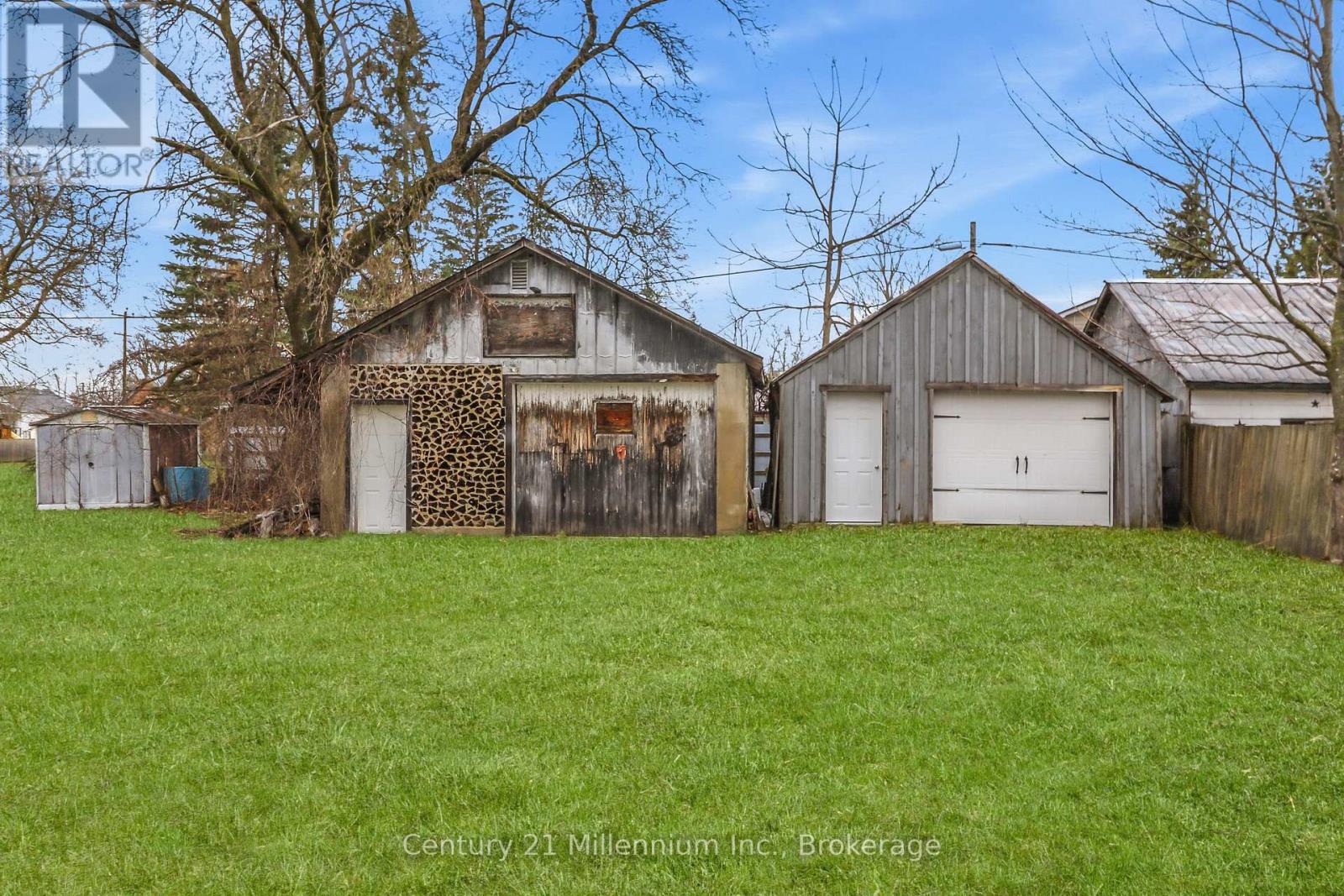 246 Superior Street, Clearview, Ontario  L0M 1S0 - Photo 24 - S13039634