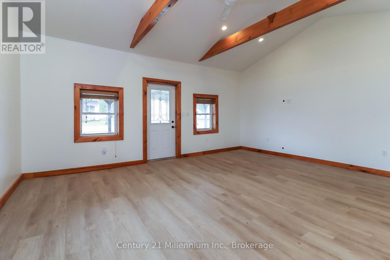 246 Superior Street, Clearview, Ontario  L0M 1S0 - Photo 3 - S13039634