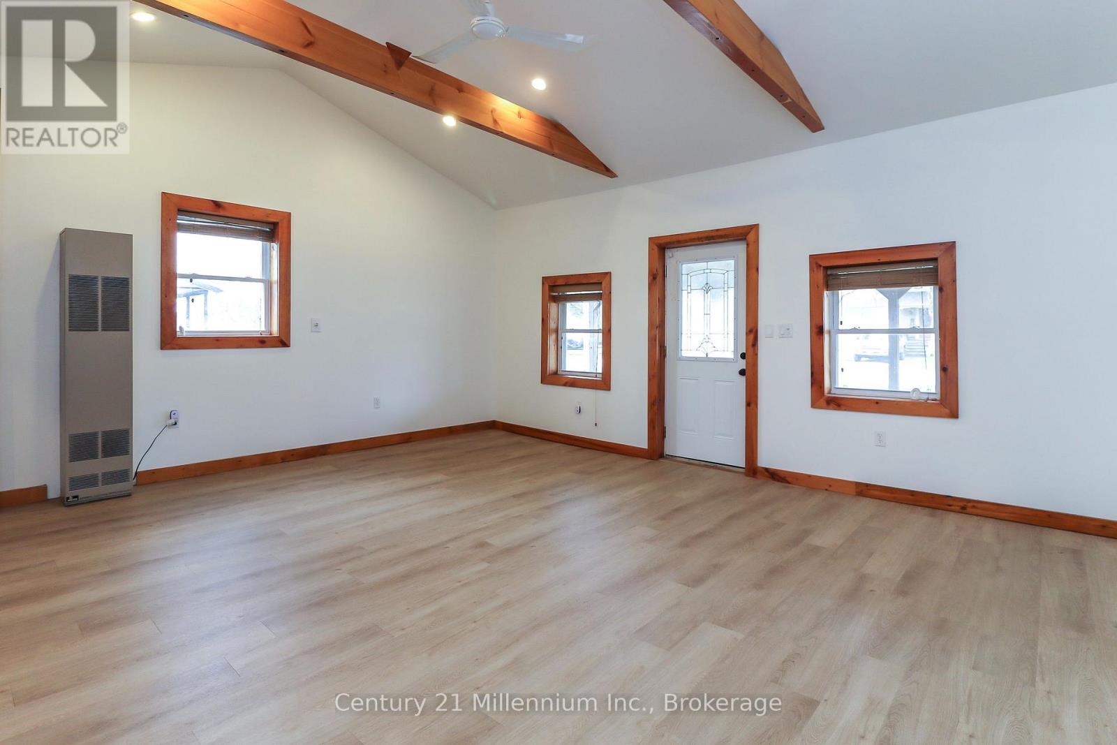 246 Superior Street, Clearview, Ontario  L0M 1S0 - Photo 4 - S13039634