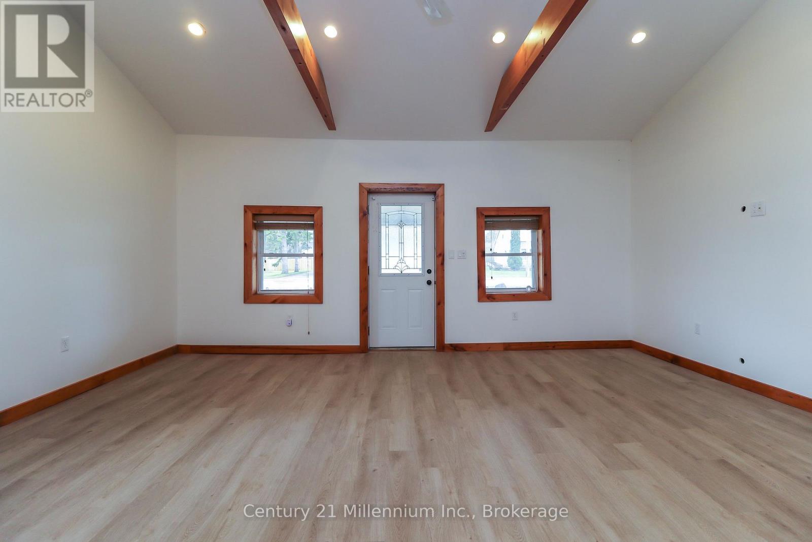 246 Superior Street, Clearview, Ontario  L0M 1S0 - Photo 5 - S13039634