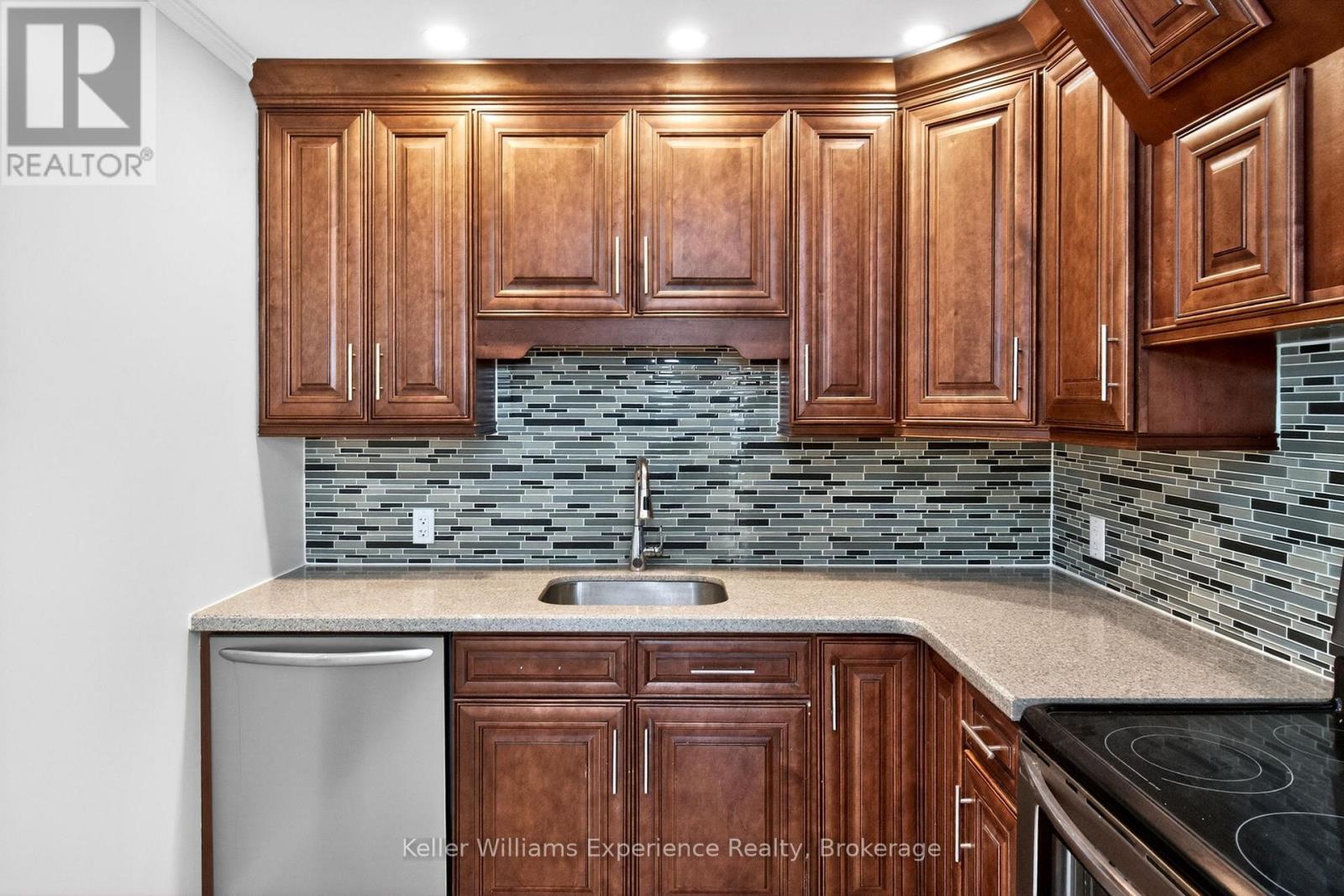 2 - 295 Bay Street, Midland, Ontario  L4R 1K1 - Photo 12 - S13039962