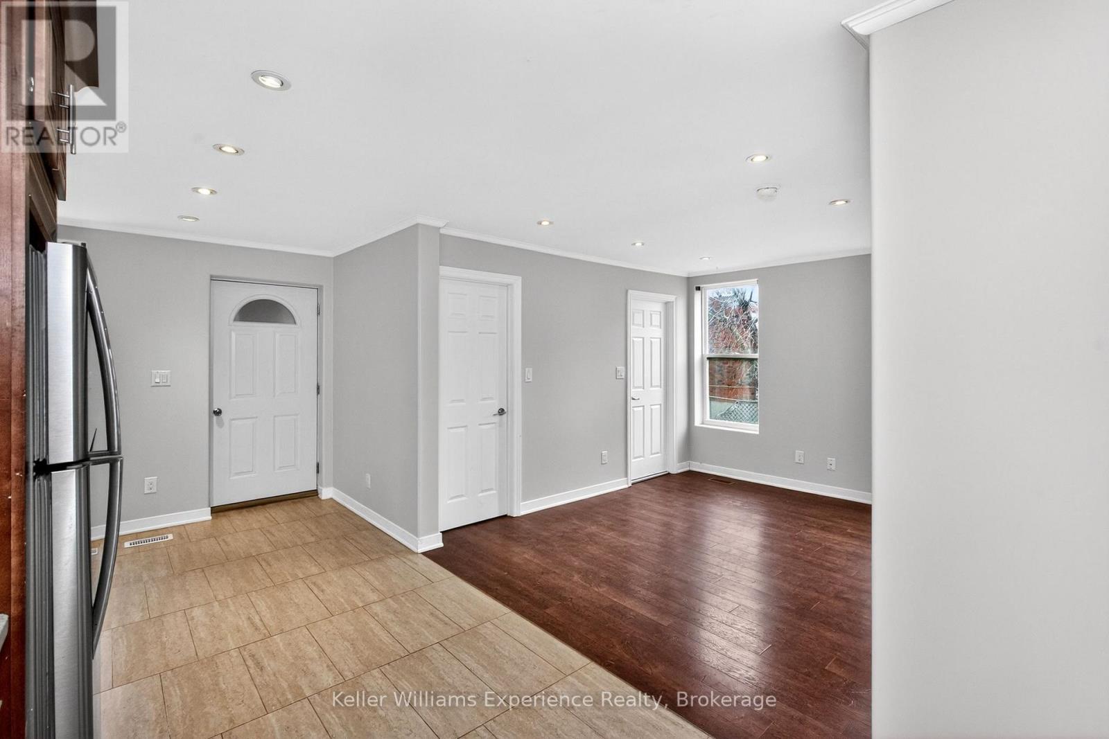 2 - 295 Bay Street, Midland, Ontario  L4R 1K1 - Photo 13 - S13039962